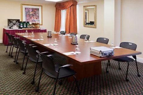 Sheraton Pittsburgh Airport Hotel Coraopolis 4*,